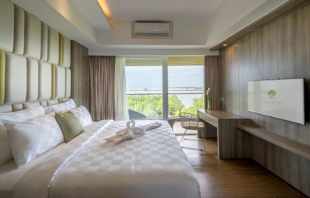 Amaroossa suite 4 нуса дуа. The crystal luxury bay resort. sunrise avenue 4 нуса дуа. mercure nusa dua 4*.
