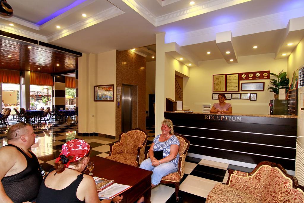 Kleopatra smile hotel 3 аланья. Отель Kleopatra Bavyera 3*. Отель Клеопатра Алания. Kleopatra Bavyera Hotel завтрак. Клеопатра Реми отель Турция.