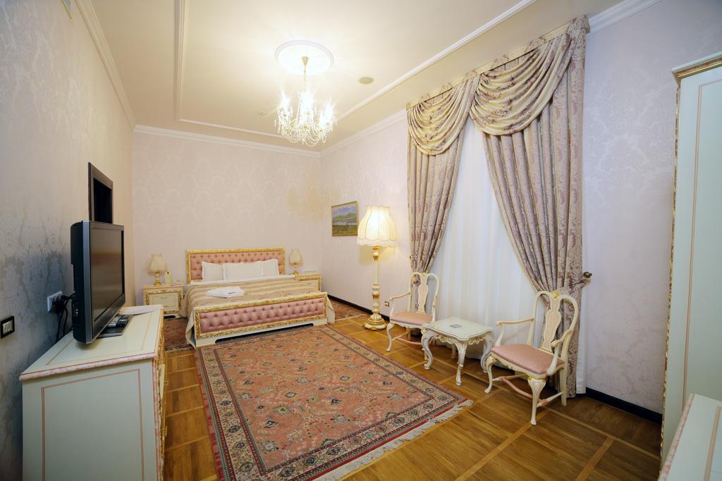 Residence park hotel 4. Park Residence Ташкент. Гостиница Residence Park Ташкент. Отель Residence Park Ташкент 1975 года постройки. Отель Residence Park Ташкент 1970 года постройки.