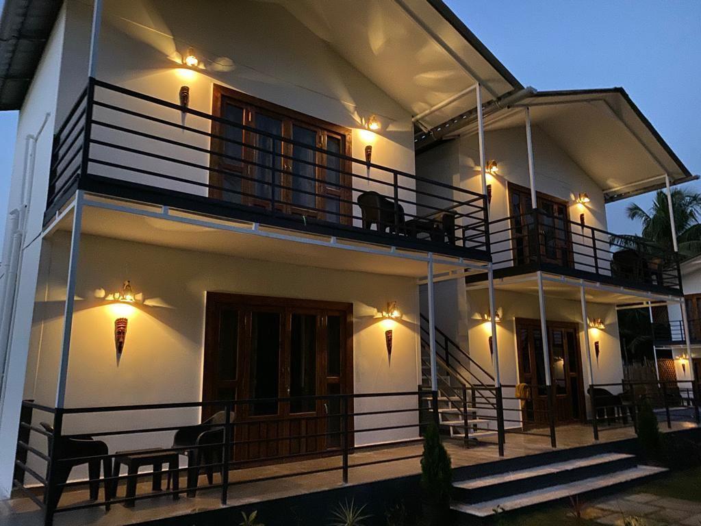 La Marine Morjim Beach Cottages 2 Индия