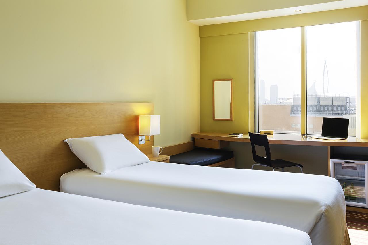 Deira city centre. Ibis Dubai Deira City Centre. Ibis Deira City Centre 3. Ibis Deira City Centre 3* ОАЭ, Дубай ОАЭ. Ibis Dubai Deira City Centre 3 фото.