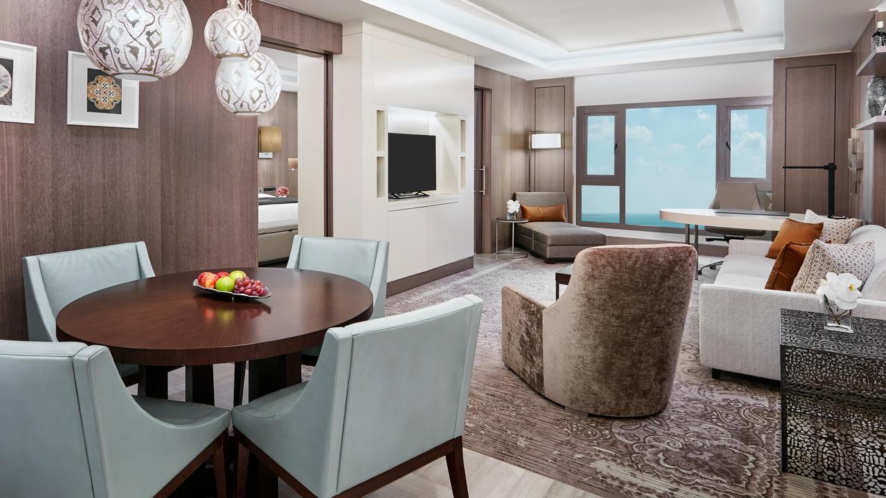 INTERCONTINENTAL Doha Hotel 5*. Президентский Люкс Интерконтиненталь Москва. IHG Hotel Group Qatar Doha. INTERCONTINENTAL Doha the City 5.