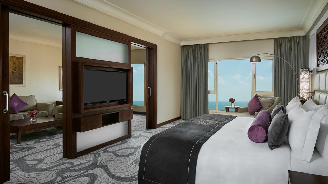 INTERCONTINENTAL Doha Hotel 5*. INTERCONTINENTAL Doha the City 5. Rixos Gulf Hotel Doha 5*.