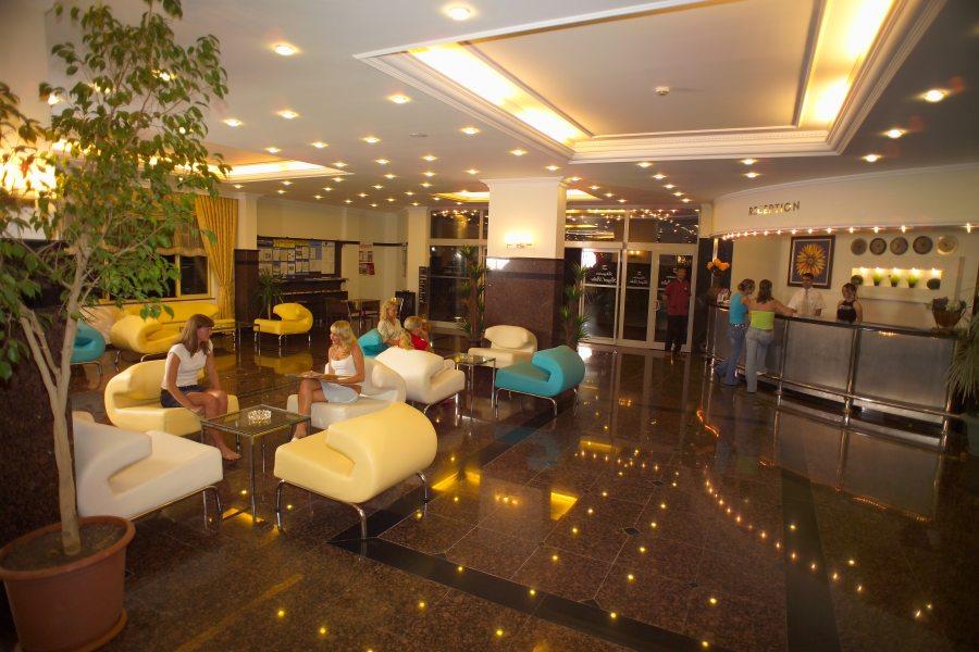 Kleopatra royal palm 4 отзывы. Kleopatra Royal Palm Hotel 4*Турция. Клеопатра Роял Палм. Kleopatra Royal Palm 4 Алания-центр Алания 50 м до моря. Kleopatra Sun Light Hotel 3*.