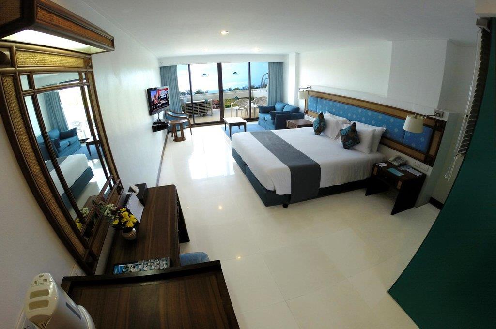 Beach suites. Андаман Бич Патонг. Andaman Beach Suites 4*. Andaman Beach Suites 4*, Таиланд, Патонг. Отеля Андаман Пхукета корпус ABSC.