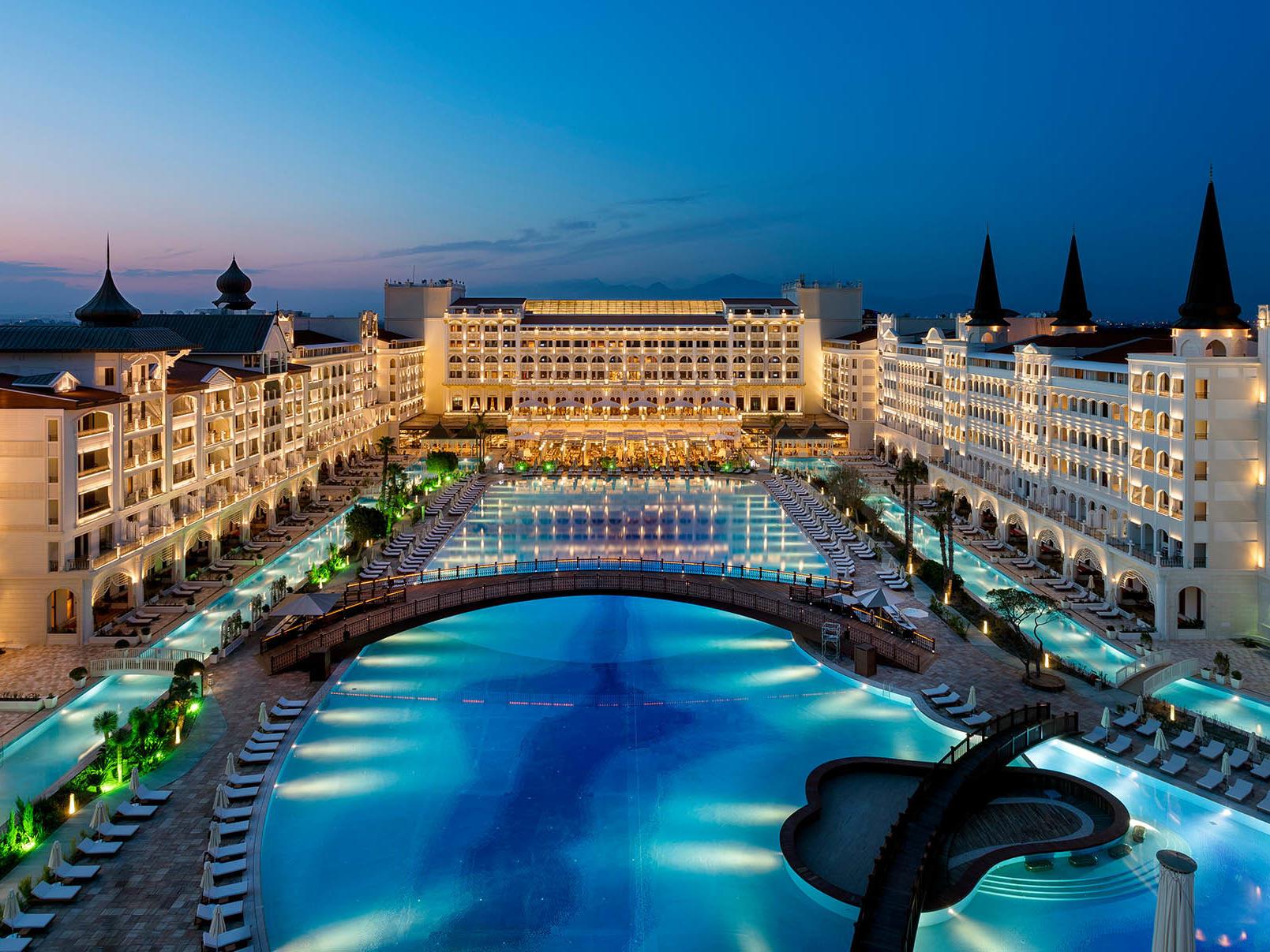 Mardan palace hotel