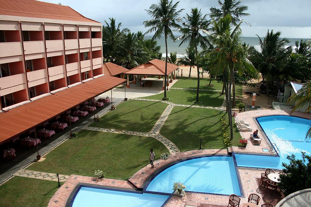 Paradise beach resort шри ланка. Paradise Beach Hotel Шри Ланка. Grand Beach Hotel Negombo Hotel Шри-Ланка. MRD Beach Hotel Шри Ланка.