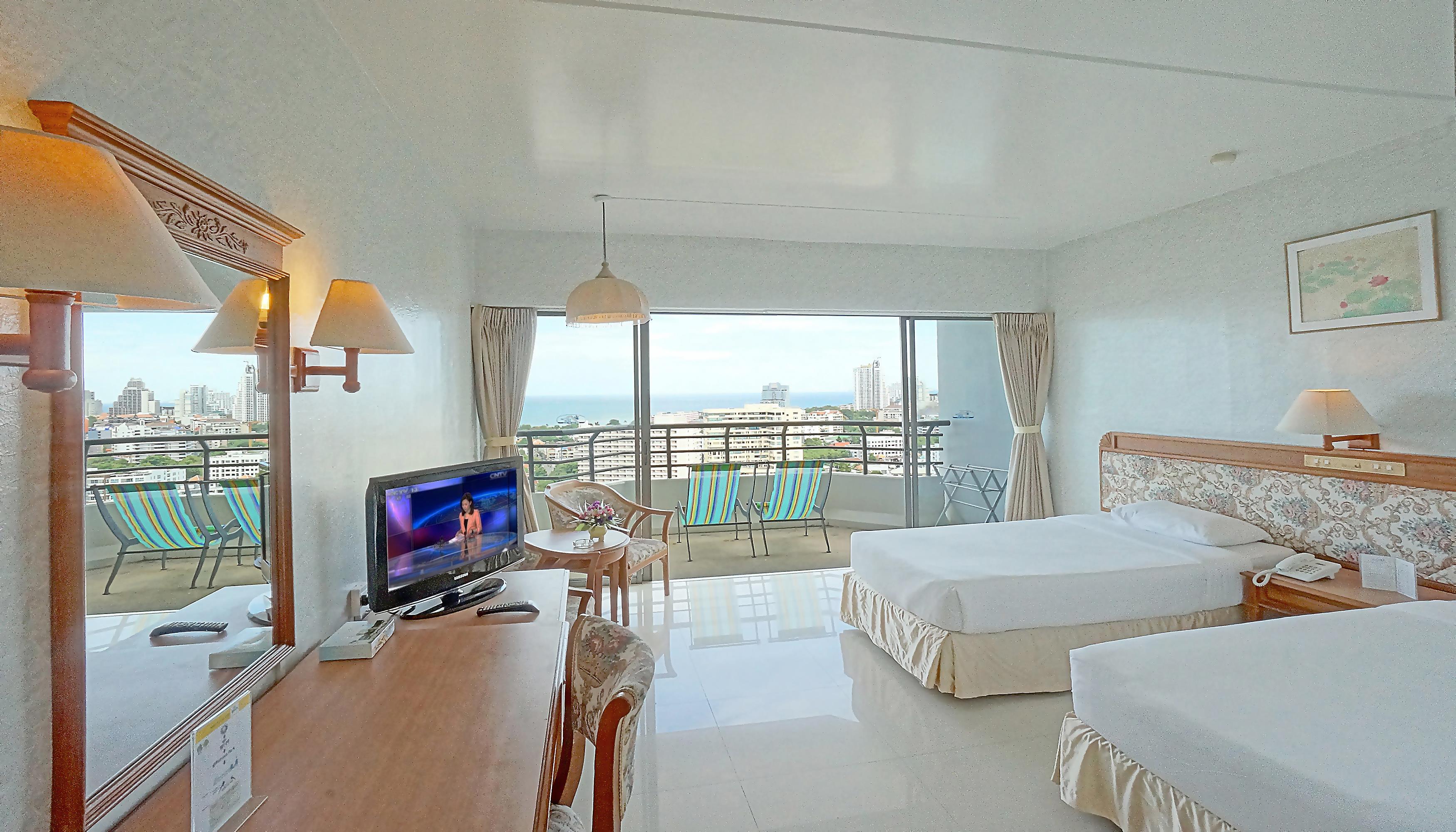 Pattaya Park Beach Resort. Информация об отеле