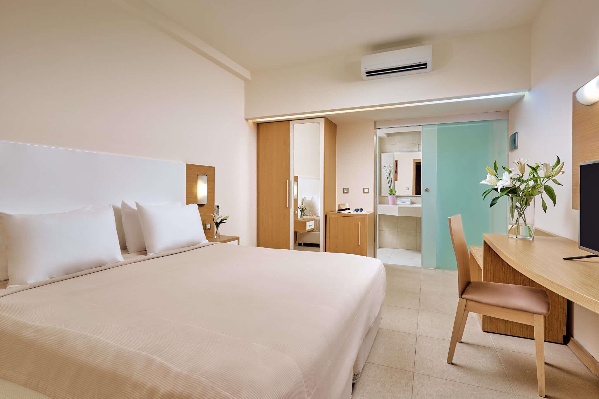 Princess hotel. Отель принцесс. Rodos Princess Hotel Superior Rooms. Отель Sun Prince 4*. Принцесс отель Греция внутри.