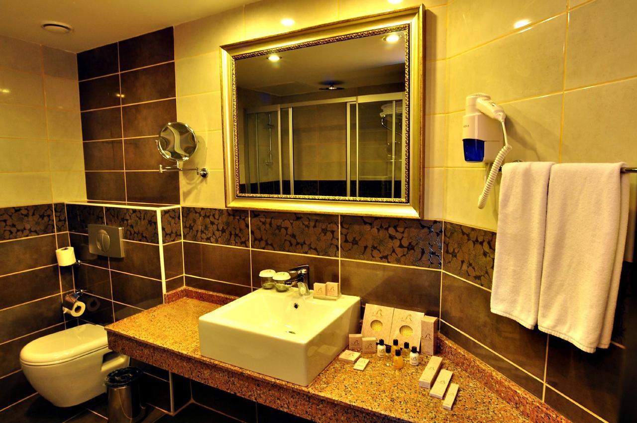 Maritim Hotel Saray Regency 5