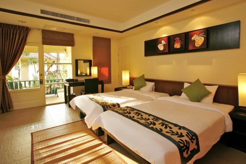Khaolak bhandari resort. The briza khao lak 4*. khaolak bhandari resort 4*.