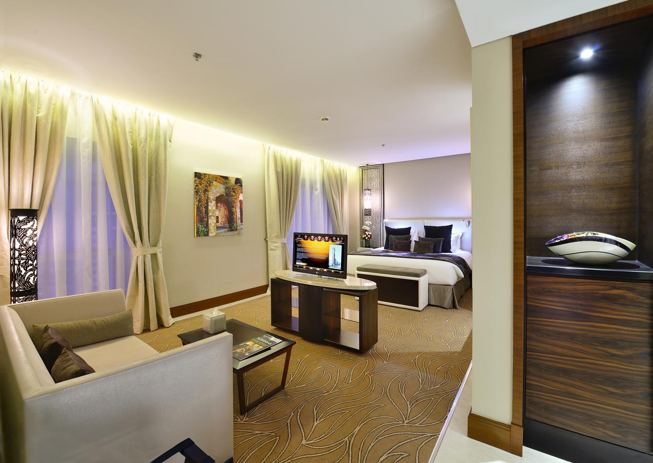 Миллениум плаза даунтаун дубай. Миллениум плаза дубай. Tower plaza hotel dubai 5*. Тауэр плаза отель дубай. Товер плаза отель дубай.
