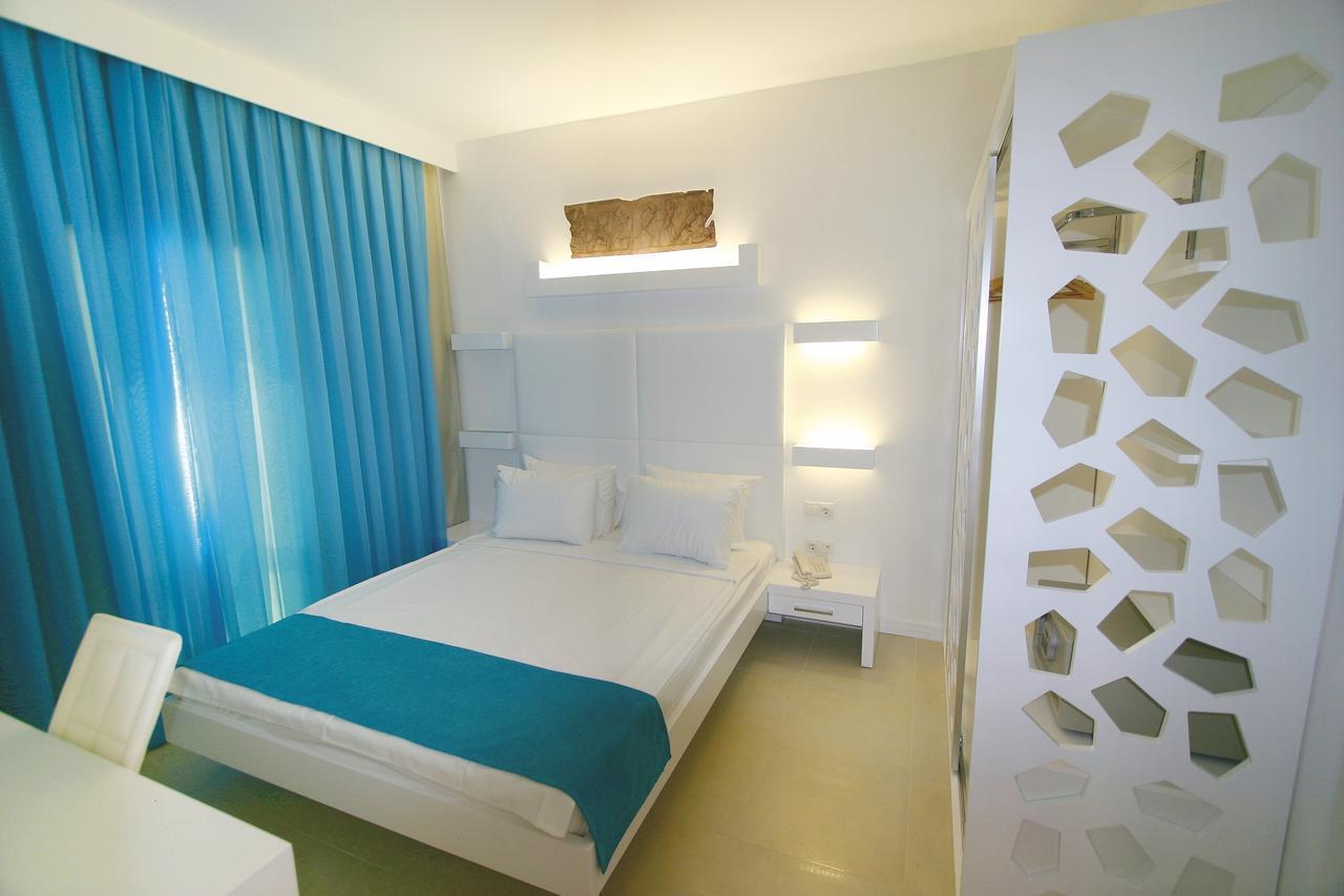 Costa luvi hotel bodrum. Costa Luvi Hotel. Costa Luvi Hotel Bodrum пляж.