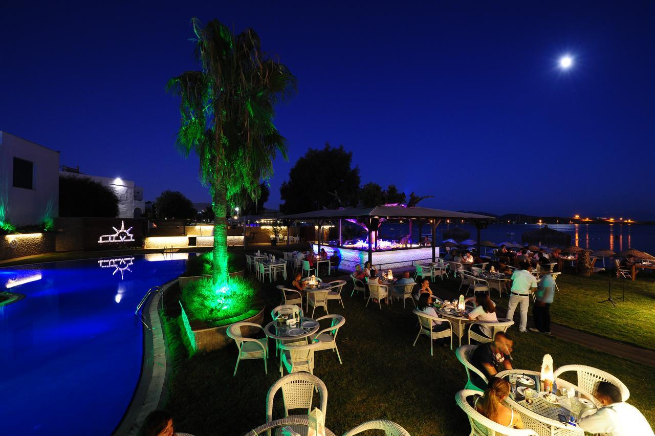 Costa luvi hotel bodrum. Costa Luvi Hotel Bodrum пляж. Costa Luvi Hotel.