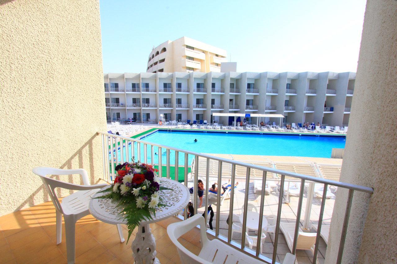 Beach sharjah. Beach Hotel Sharjah 3. Шарджа отель Шарджа Бич 3. Пляж отеля Beach Hotel Sharjah. Fortuna 3* Sharjah.