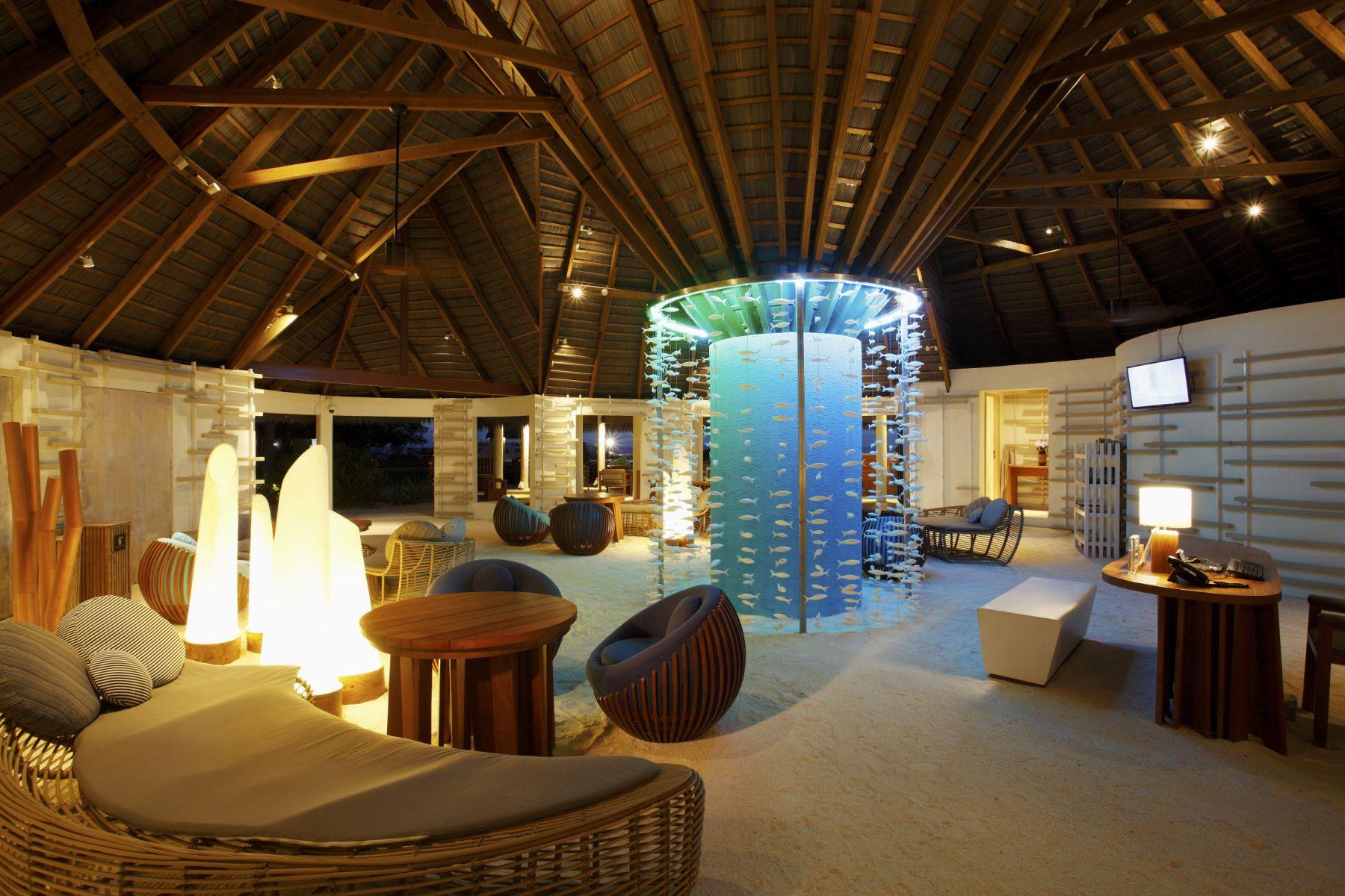 Centara ras Fushi Resort Spa Maldives