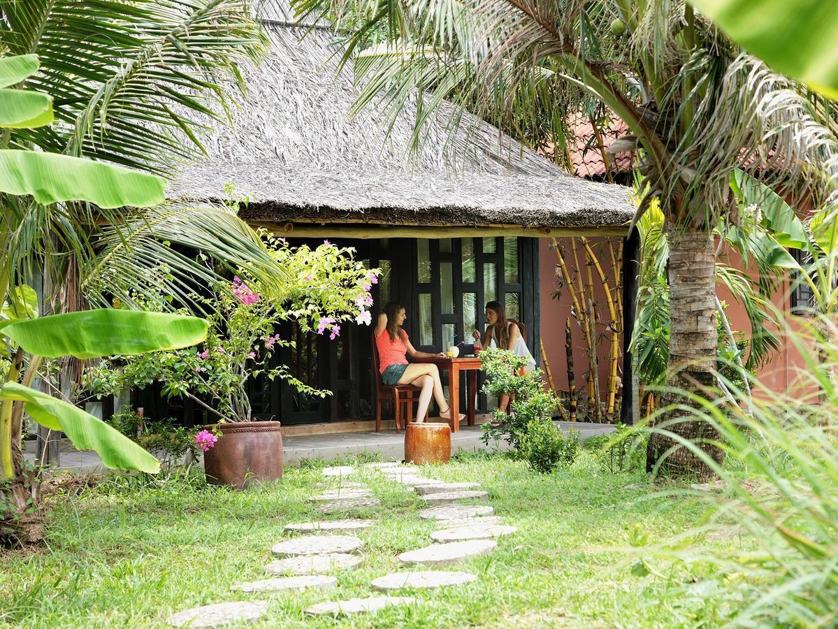 Mai resort. Отели на пляже Лонг Бич Фукуок. Vietnam phu Quoc Hotel.