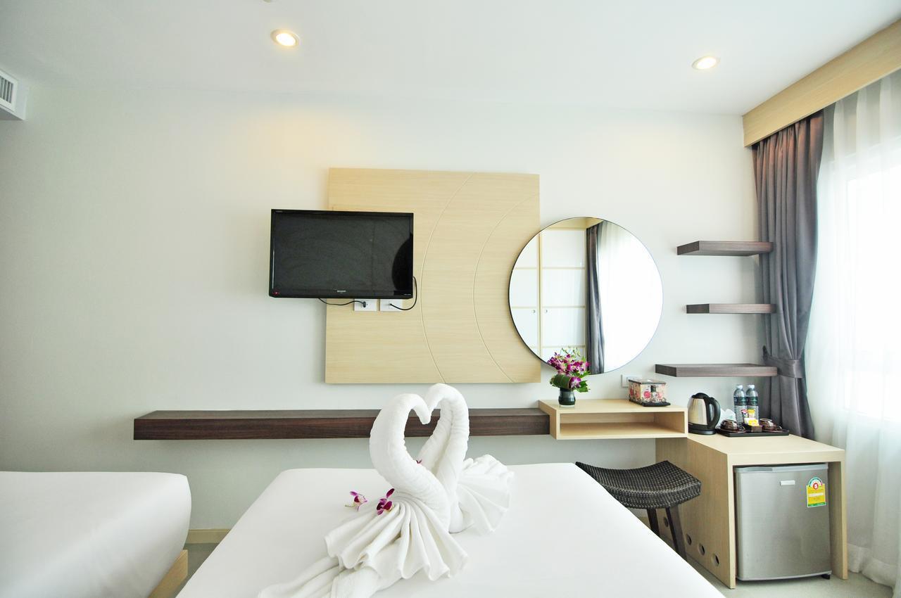 The aim patong hotel. The aim Patong Hotel 3. The aim Patong Hotel 3* (Патонг). The aim Patong 3*. The Silk Hill Patong 3*.